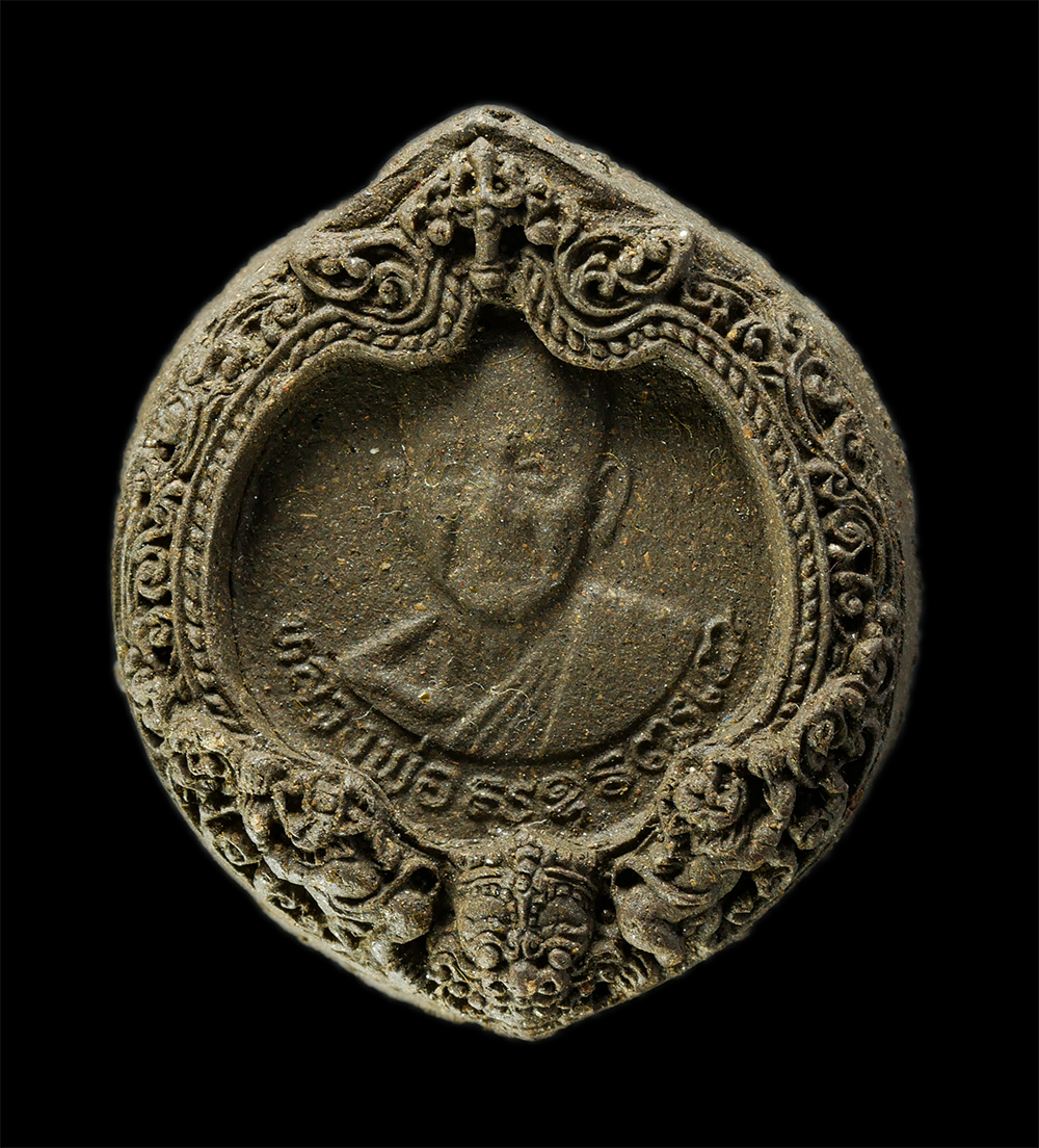 28Jan25 (33)ap.jpg - พระผงหลวงพ่อดี วัดเทพาวาส(ทับใหม่) ต.โนนหมากเค็ง อ. วัฒนานคร จ.สระแก้ว ปี2542 รุ่นเมตตา บารมี เนื้อพุทธคุณ ผงว่าน ผงยาจินดามณี พระเก่าสวย สร้างน้อย หา [..] | https://kamulet.in.th